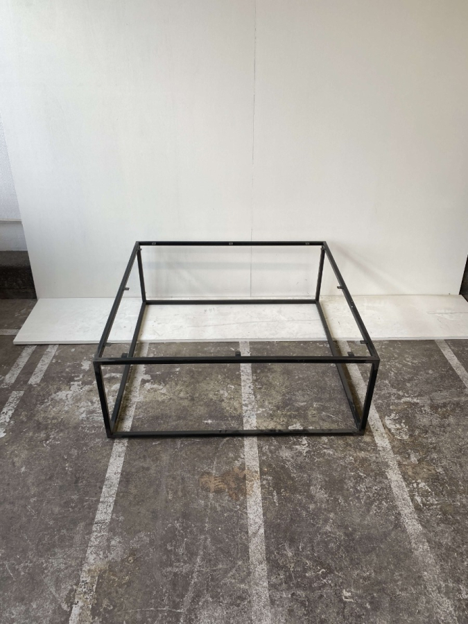 Raw Steel Tafelonderstel 100 x 100 x 38 cm